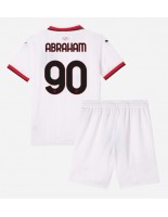 Otroške Nogometnih dresov AC Milan Tammy Abraham #90 Gostujoči 2024-25 Kratki rokavi (+ hlače)